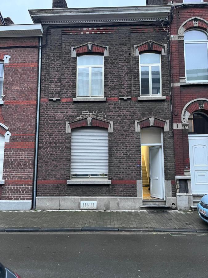 Grande Maison Avec Plusieurs Chambres A Louer Luik Buitenkant foto