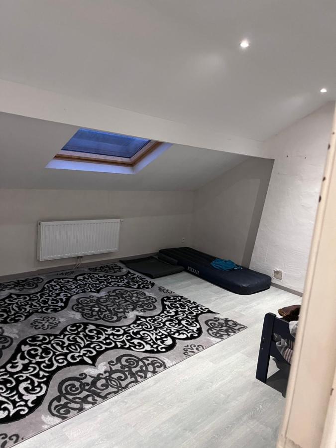 Grande Maison Avec Plusieurs Chambres A Louer Luik Buitenkant foto